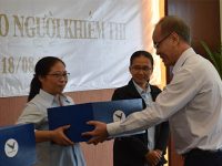 LỄ TRAO TẶNG PHẨM MÔ HÌNH HỌC TOÁN CHO NGƯỜI KHIẾM THỊ