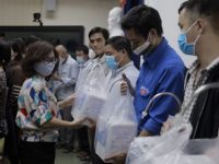 TRAO TẶNG TẶNG MÁY RỬA TAY SÁT KHUẨN TỰ ĐỘNG VÀ DUNG DỊCH SÁT KHUẨN CHO TRƯỜNG HỌC TRÊN ĐỊA BÀN TP.HCM